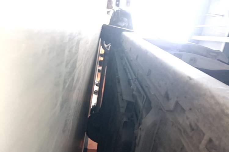 Used Dongfeng Aeolus E70 2023 360H Battery-Swap Version Right Side Sill