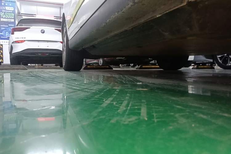 Used Dongfeng Aeolus E70 2023 Revised PRO Smart Drive Version Right Side Sill