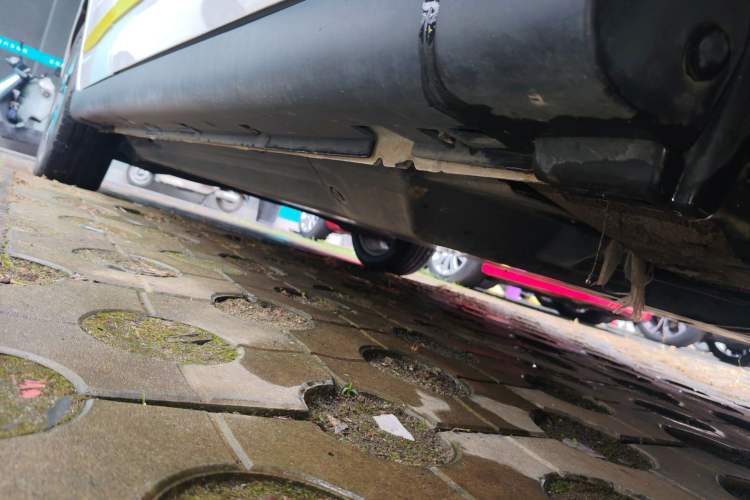 Used Dongfeng Aeolus E70 2023 Revised PRO Smart Drive Version Right Side Sill