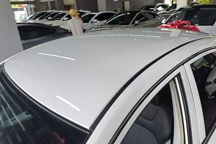 Used Dongfeng Aeolus E70 2023 400H Battery-Swap Rental Version Roof