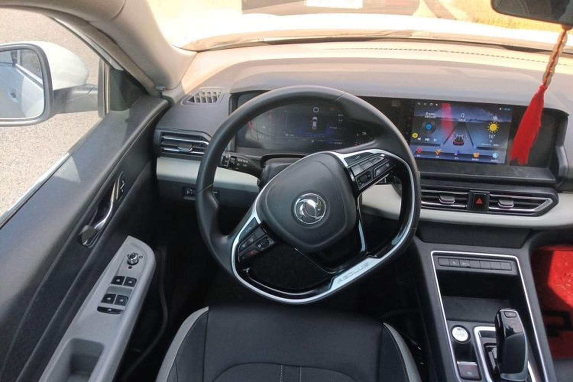 Used Dongfeng Aeolus E70 2023 360H Battery-Swap Version Steering Wheel