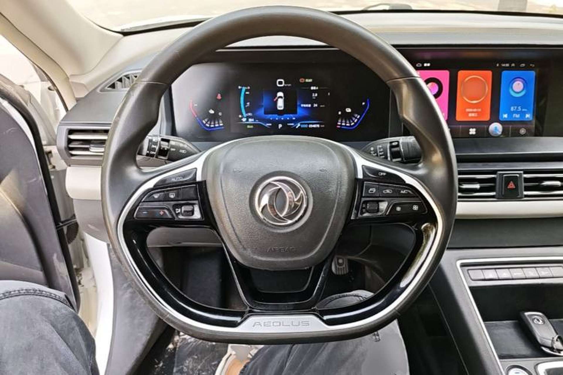 Used Dongfeng Aeolus E70 2023 500 Smart Edition Lithium-Ion Steering Wheel