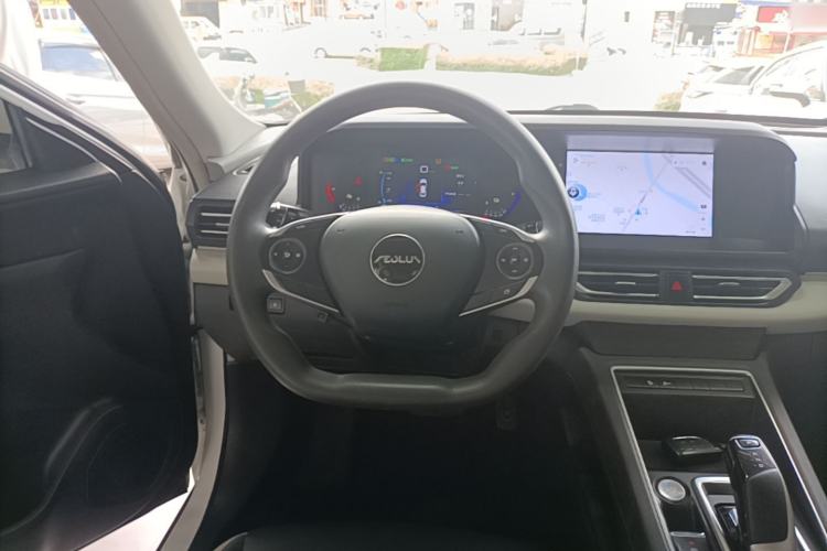 Used Dongfeng Aeolus E70 2023 400H Battery-Swap Rental Version Steering Wheel