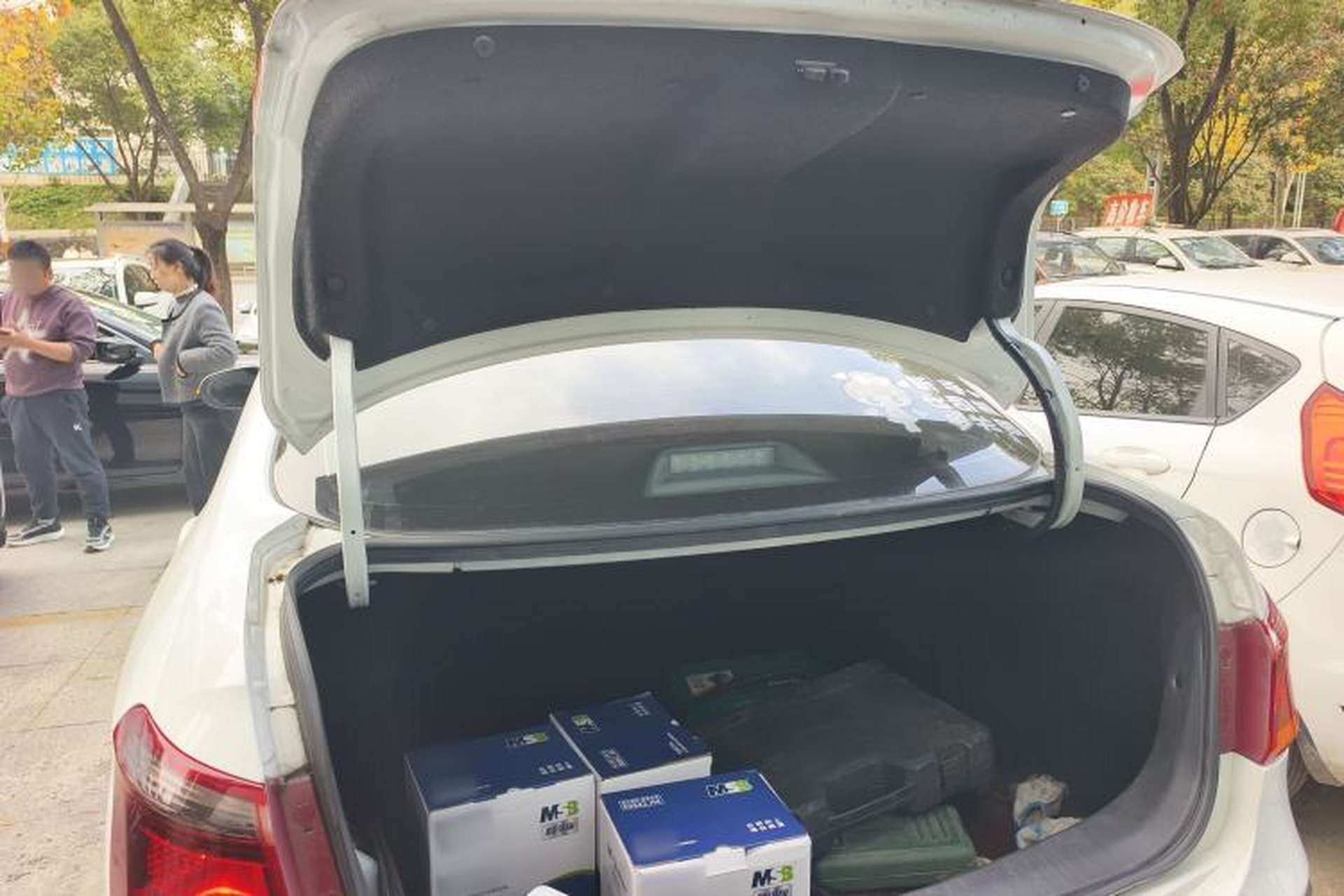 Used Dongfeng Aeolus E70 2023 Revised PRO Smart Drive Version Trunk