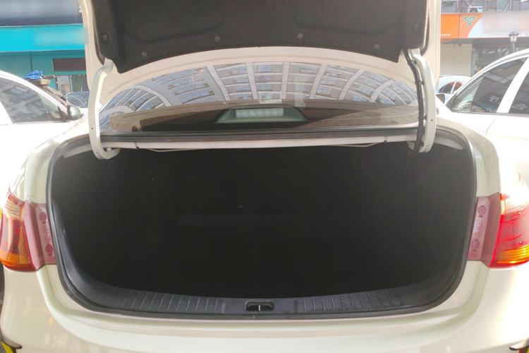 Used Dongfeng Aeolus E70 2023 Revised PRO Smart Drive Version Trunk