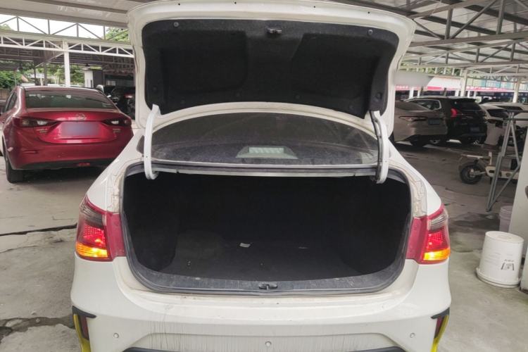 Used Dongfeng Aeolus E70 2023 PRO Comfort Edition Trunk