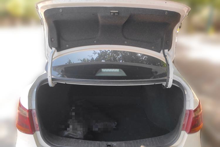 Used Dongfeng Aeolus E70 2023 PRO Comfort Edition Trunk