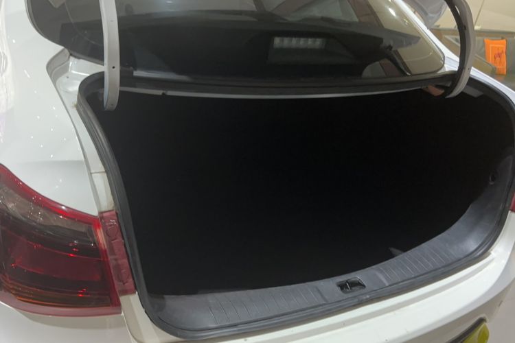 Used Dongfeng Aeolus E70 2023 PRO Smart Drive Edition Trunk