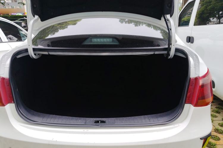 Used Dongfeng Aeolus E70 2023 Revised PRO Smart Drive Version Trunk