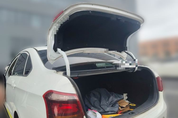 Used Dongfeng Aeolus E70 2023 PRO Comfort Edition Trunk
