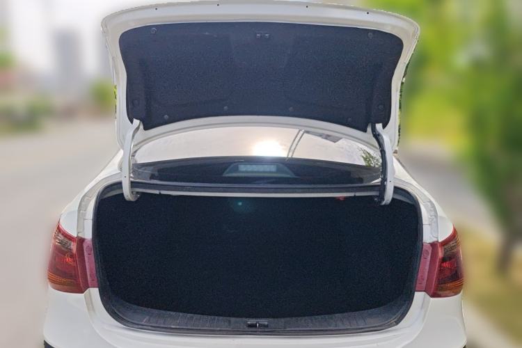 Used Dongfeng Aeolus E70 2023 PRO Comfort Edition Trunk