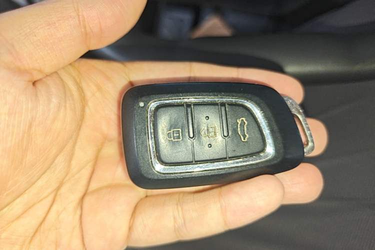 Used Dongfeng Aeolus E70 2023 Revised PRO Smart Drive Version Vehicle Key