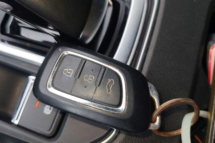 Used Dongfeng Aeolus E70 2023 Revised PRO Smart Drive Version Vehicle Key