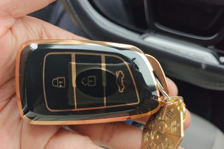 Used Dongfeng Aeolus E70 2023 Revised PRO Smart Drive Version Vehicle Key
