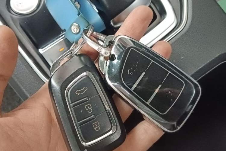 Used Dongfeng Aeolus E70 2023 400H Battery-Swap Rental Version Vehicle Key