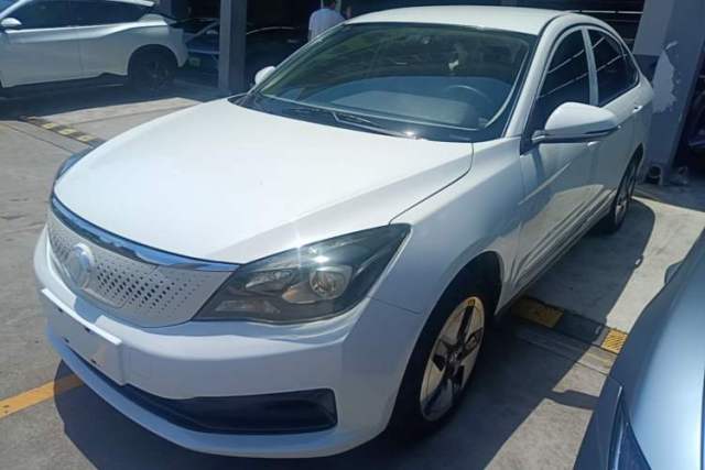 Used Dongfeng Aeolus E70 2023 400H Battery-Swap Rental Version