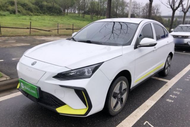 Ojetý Dongfeng Aeolus E70 2023 Revised PRO Smart Drive Version