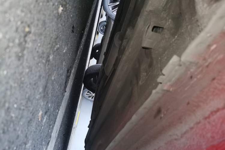 Used Dongfeng Aeolus H30 2010 1.6L Automatic Prestige Edition Chassis Front Left