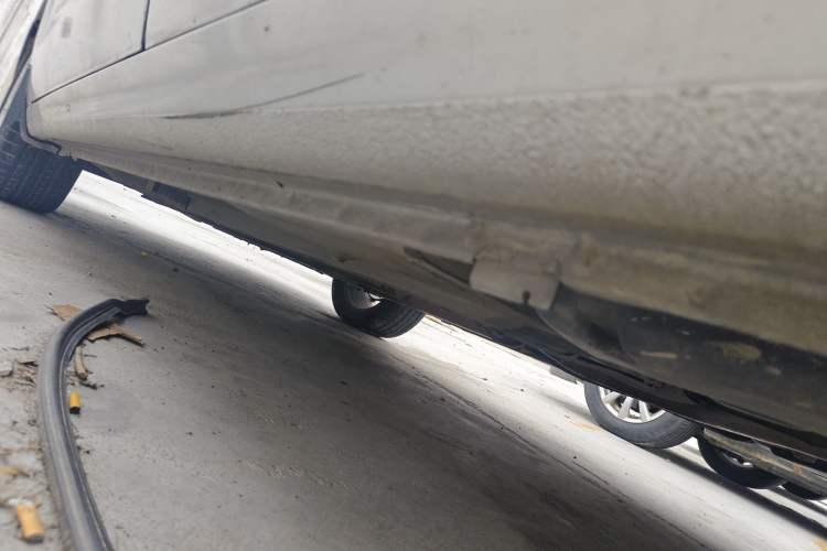 Used Dongfeng Aeolus H30 2010 1.6L Automatic ZunYa Trim Chassis Rear Left