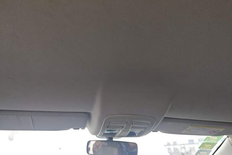 Used Dongfeng Aeolus H30 2010 1.6L Automatic ZunYa Trim Headliner