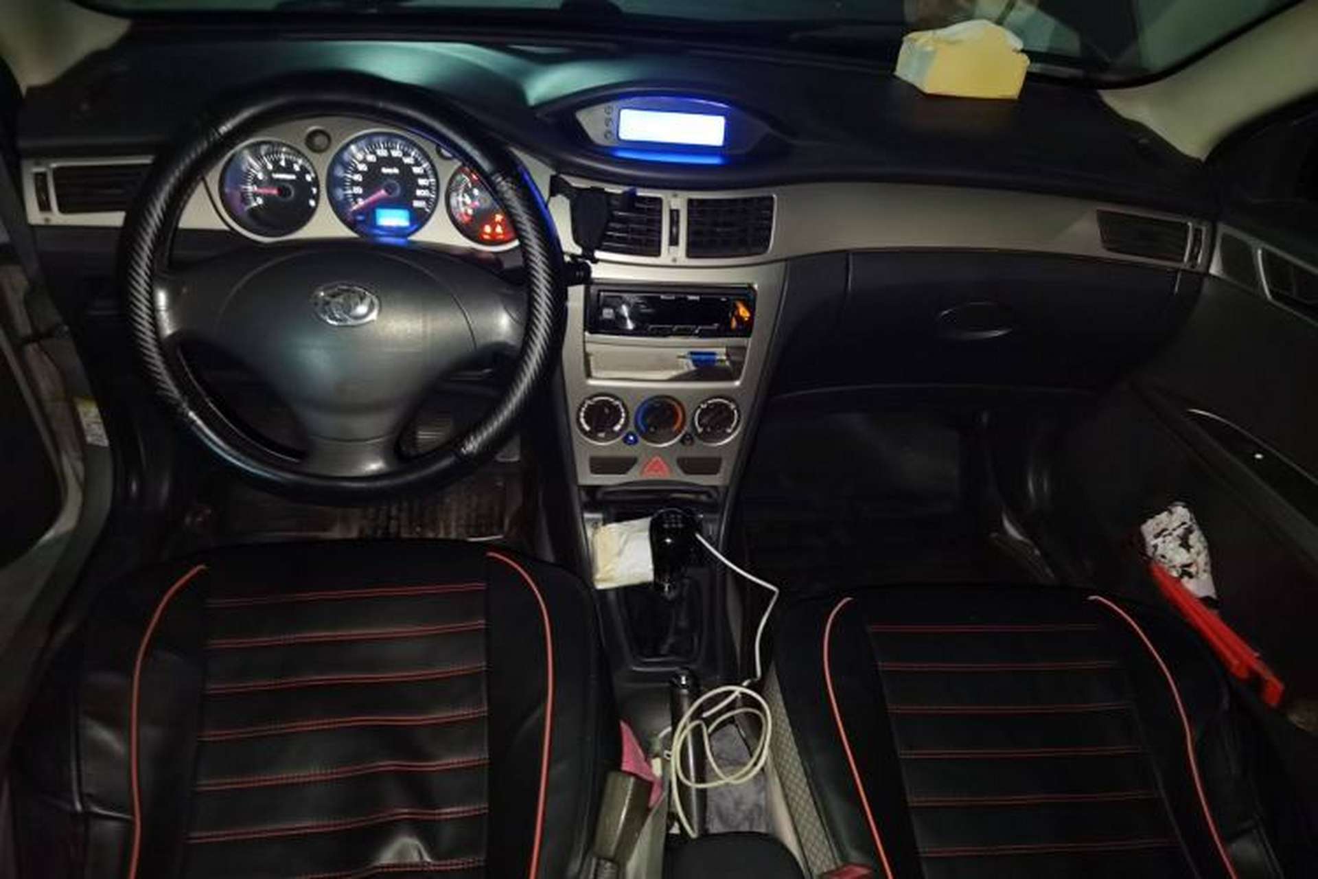 Used Dongfeng Aeolus H30 2011 1.6L Manual Zunya Model Center Console