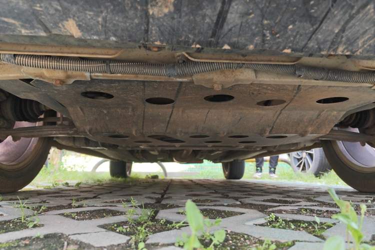 Used Dongfeng Aeolus H30 2011 CROSS 1.6L Manual Zunyi Model Chassis Front