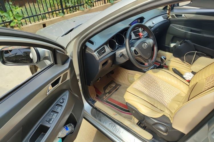 Used Dongfeng Aeolus H30 2011 CROSS 1.6L Manual Zunyi Model Driver Seat