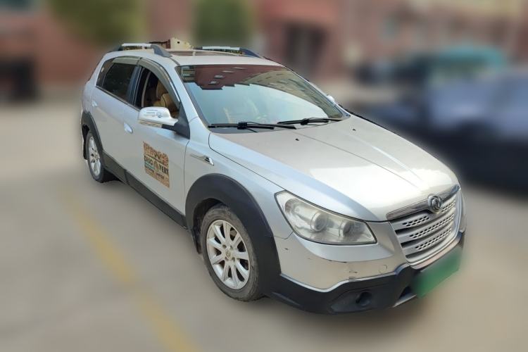 Used Dongfeng Aeolus H30 2011 CROSS 1.6L Manual Zunyi Model Front Right 45 Deg