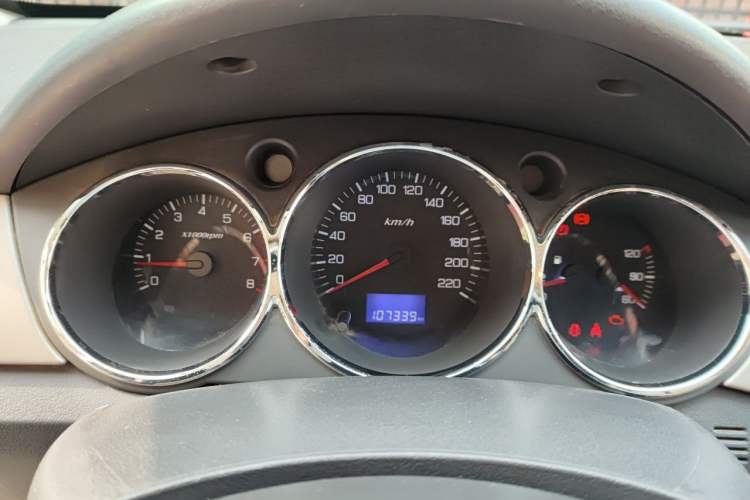 Used Dongfeng Aeolus H30 2011 CROSS 1.6L Manual Zunyi Model Instrument Cluster