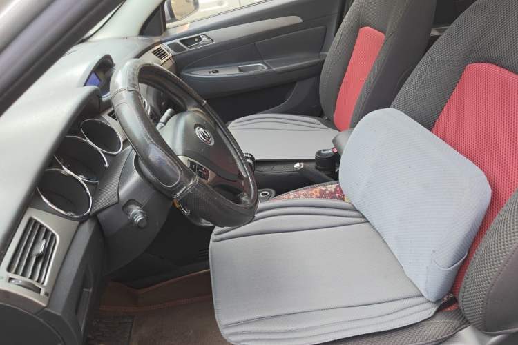 Used Dongfeng Aeolus H30 2011 CROSS 1.6L Manual Zunyi Model Left Front Seat