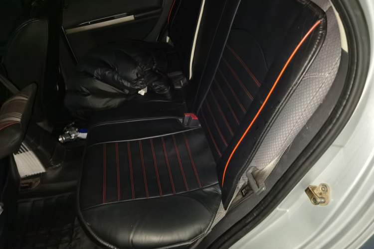 Used Dongfeng Aeolus H30 2011 1.6L Manual Zunya Model Left Rear Seat