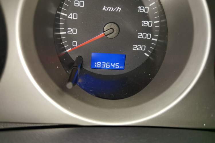 Used Dongfeng Aeolus H30 2011 1.6L Manual Zunya Model Odometer Close Up