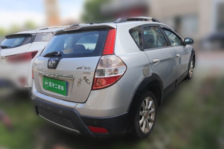 Used Dongfeng Aeolus H30 2011 CROSS 1.6L Manual Zunyi Model Rear Right 45 Deg