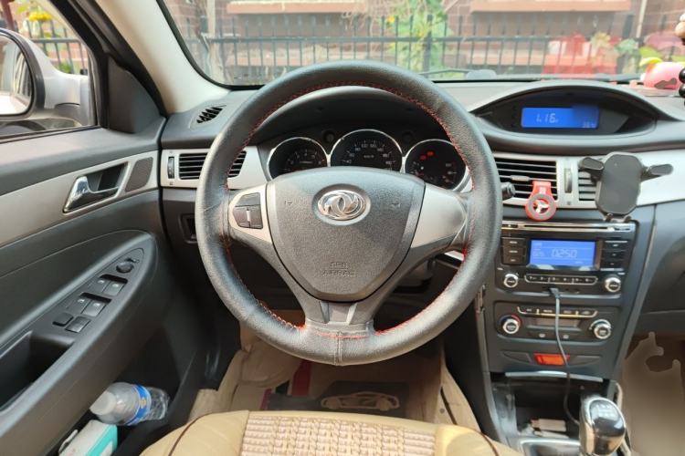Used Dongfeng Aeolus H30 2011 CROSS 1.6L Manual Zunyi Model Steering Wheel