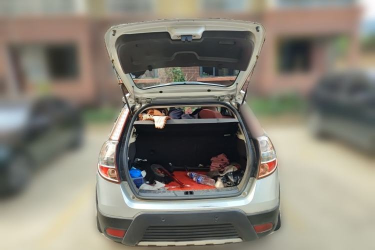 Used Dongfeng Aeolus H30 2011 CROSS 1.6L Manual Zunyi Model Trunk