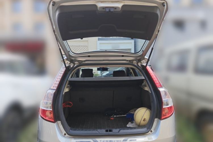 Used Dongfeng Aeolus H30 2011 CROSS 1.6L Manual Zunyi Model Trunk
