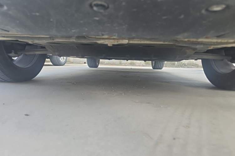 Used Dongfeng Aeolus H30 2011 CROSS 1.6L Manual Zunyi Model Chassis Front