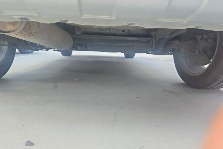Used Dongfeng Aeolus H30 2011 CROSS 1.6L Manual Zunyi Model Chassis Rear