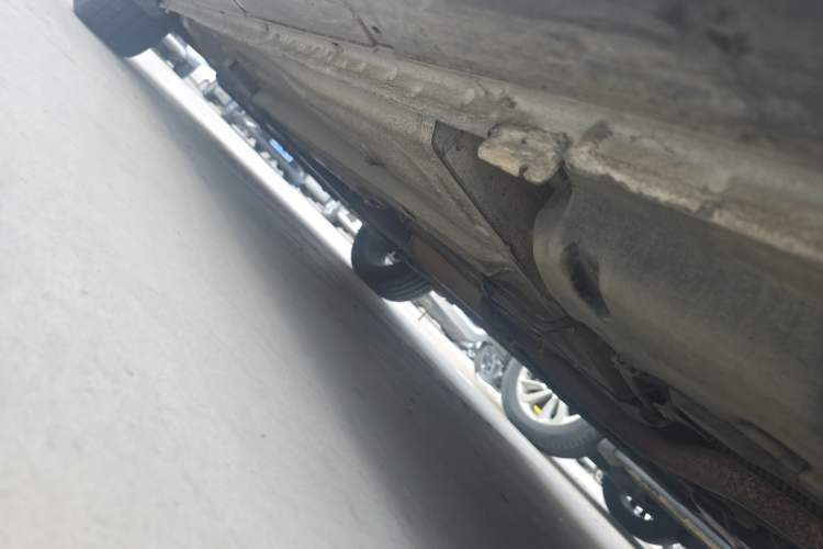 Used Dongfeng Aeolus H30 2011 CROSS 1.6L Manual Zunyi Model Chassis Rear Left