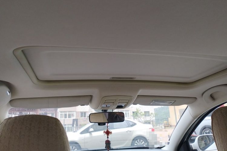 Used Dongfeng Aeolus H30 2011 CROSS 1.6L Manual Zunyi Model Headliner