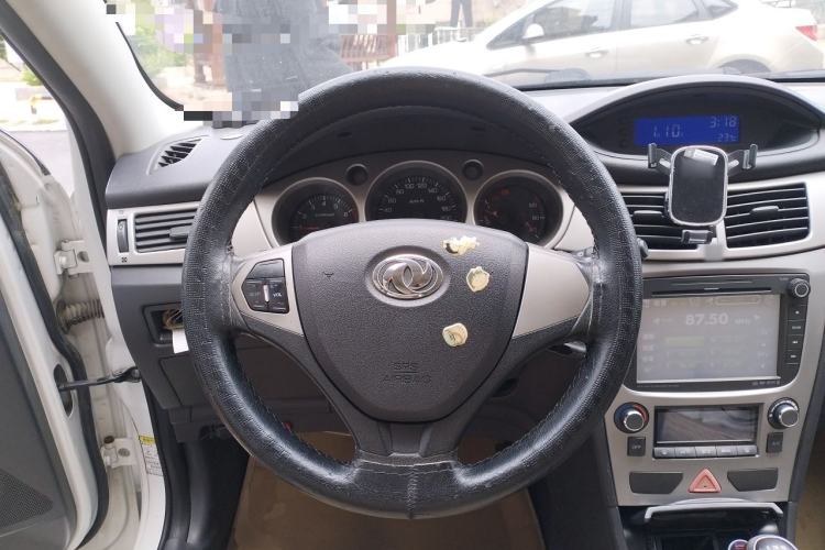Used Dongfeng Aeolus H30 2011 CROSS 1.6L Manual Zunyi Model Steering Wheel