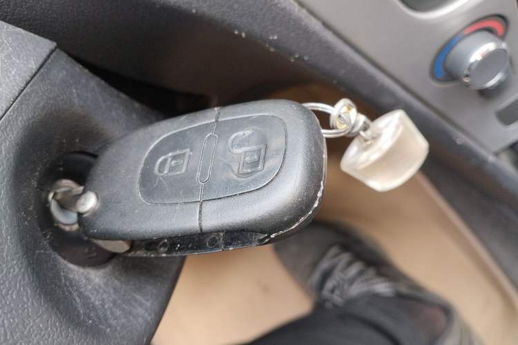 Used Dongfeng Aeolus H30 2011 CROSS 1.6L Manual Zunyi Model Vehicle Key