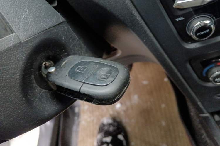 Used Dongfeng Aeolus H30 2011 CROSS 1.6L Manual Zunyi Model Vehicle Key