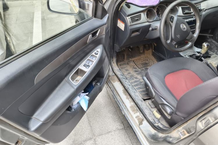 Used Dongfeng Aeolus H30 2012 CROSS 1.6L Manual Luxury Model Driver Seat