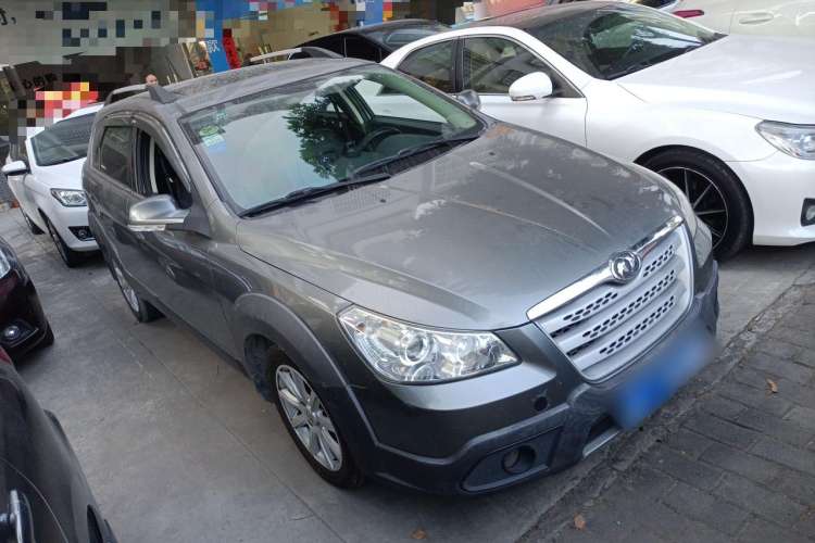 Used Dongfeng Aeolus H30 2012 CROSS 1.6L Manual Zunyi Model Front Right 45 Deg