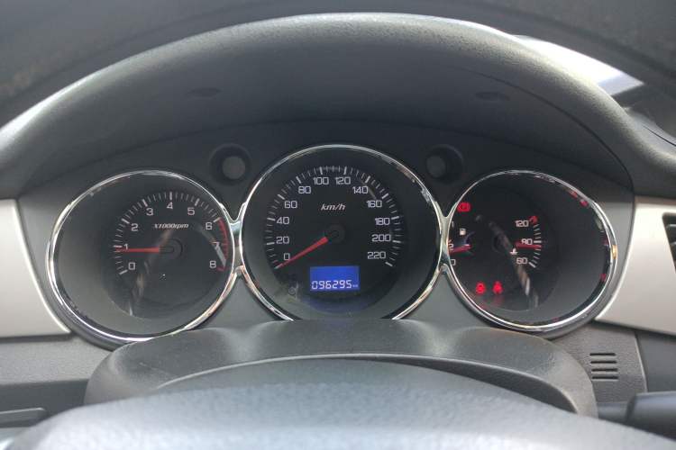 Used Dongfeng Aeolus H30 2012 CROSS 1.6L Manual Zunyi Model Instrument Cluster