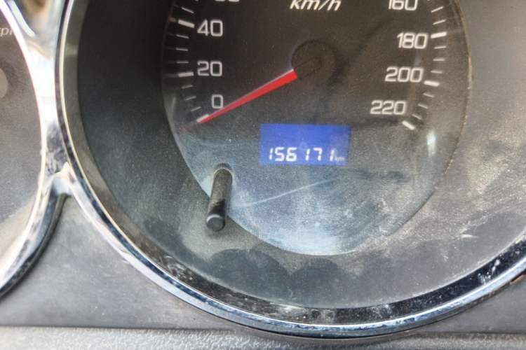 Used Dongfeng Aeolus H30 2012 CROSS 1.6L Manual Luxury Model Odometer Close Up