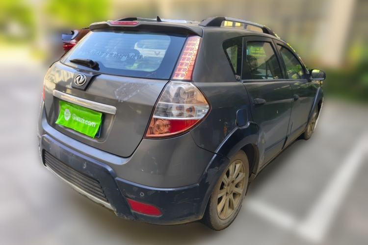 Used Dongfeng Aeolus H30 2012 CROSS 1.6L Manual Luxury Model Rear Right 45 Deg