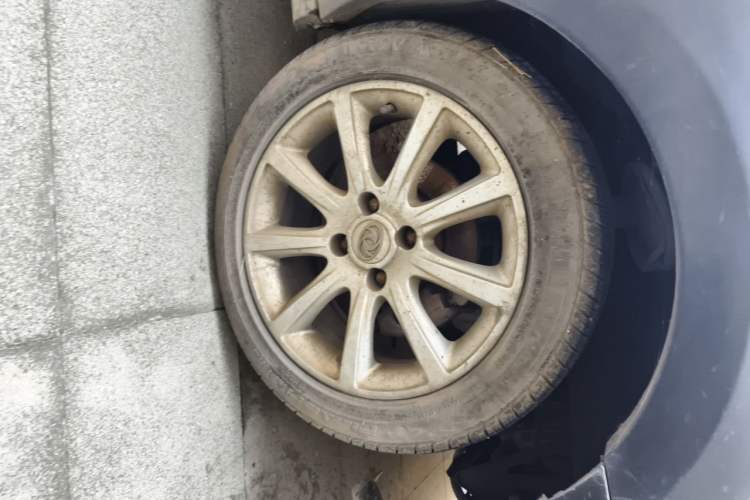 Used Dongfeng Aeolus H30 2012 CROSS 1.6L Manual Luxury Model Right Front Wheel Hub