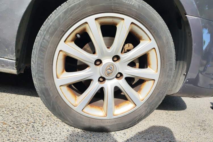Used Dongfeng Aeolus H30 2012 1.6L Automatic Prestige Model Right Front Wheel Hub